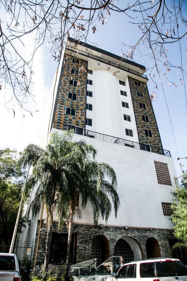 Booking Dioh Monterrey Exteriör bild