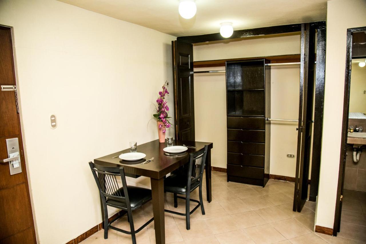 Booking Dioh Monterrey Exteriör bild