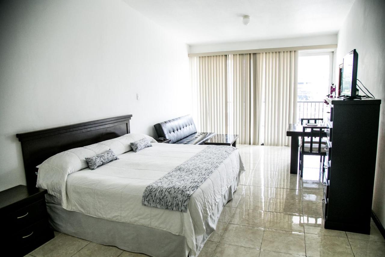 Booking Dioh Hotell Monterrey Exteriör bild