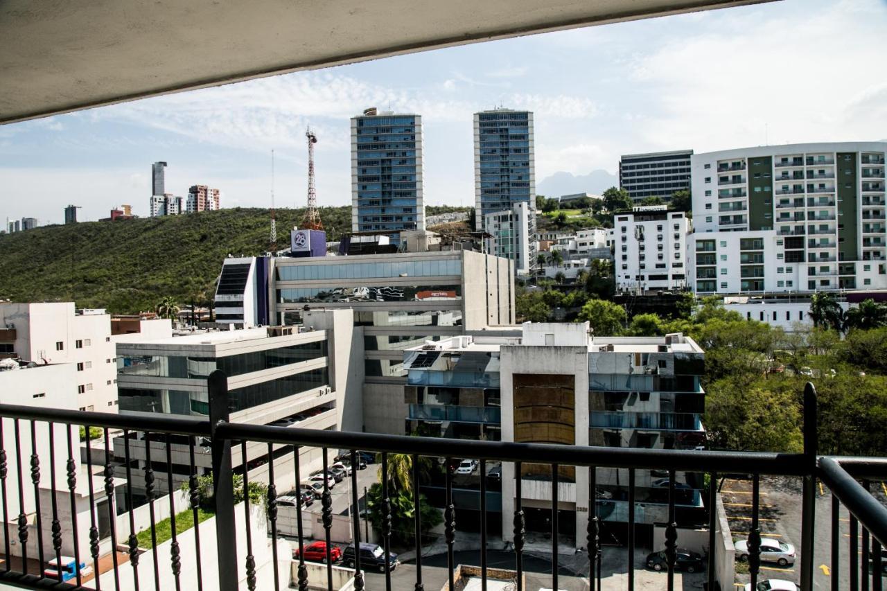 Booking Dioh Monterrey Exteriör bild