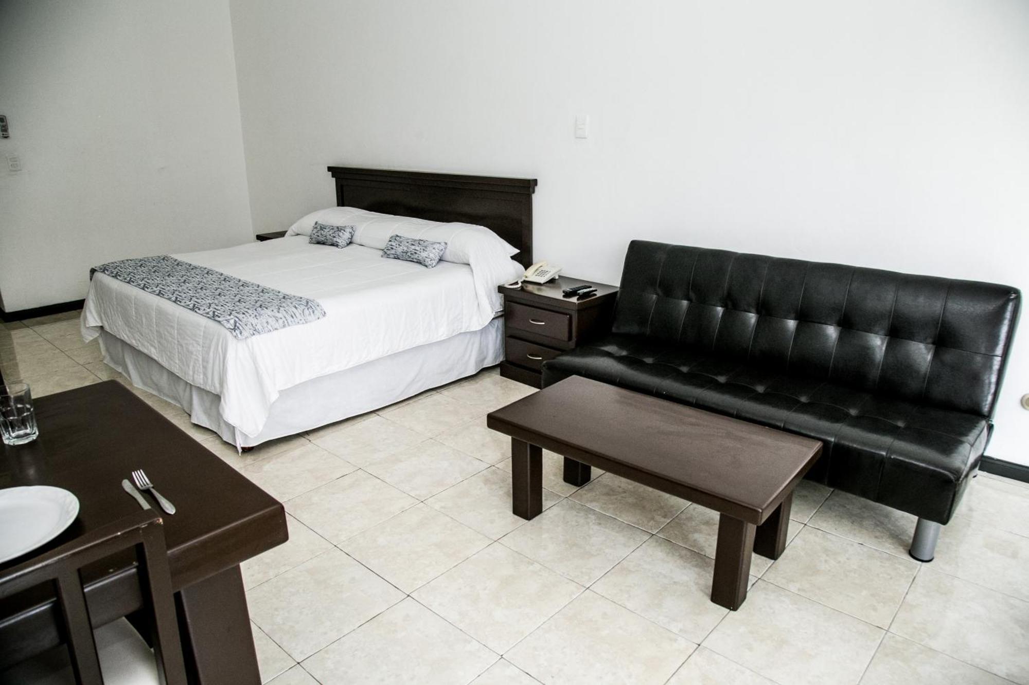 Booking Dioh Hotell Monterrey Exteriör bild